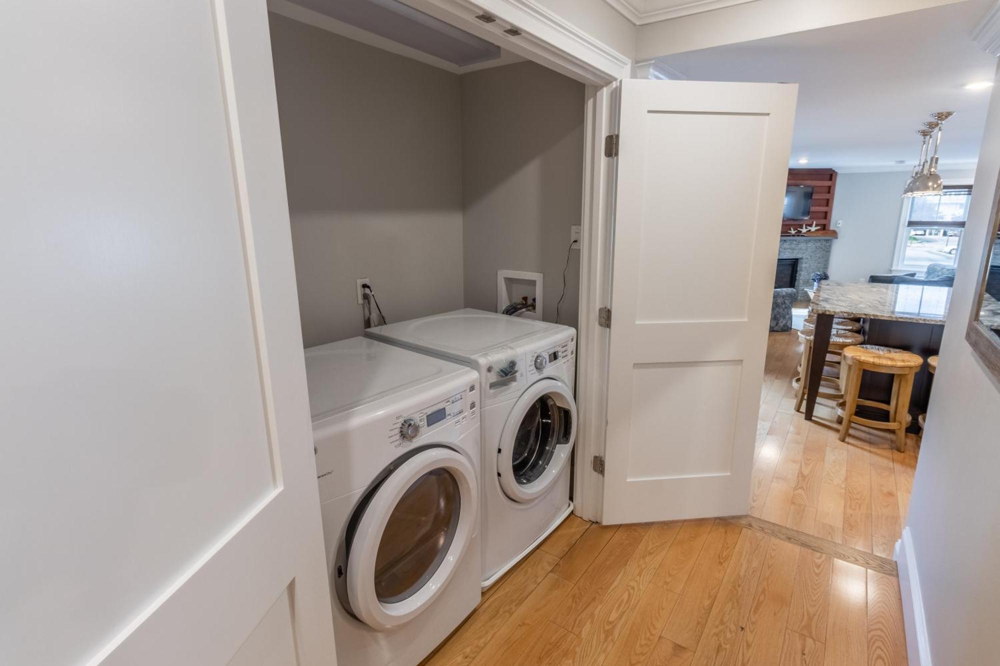 The Newport Lofts - 548 Thames Street Apartment Luaran gambar